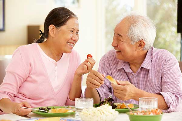3 quy tắc chọn thực phẩm chức năng cho người già